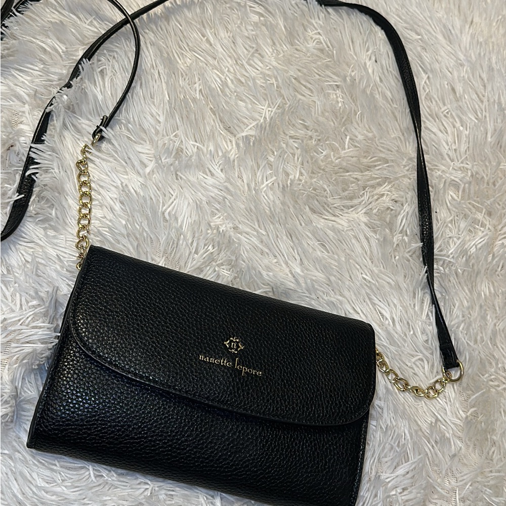 Black crossbody purse